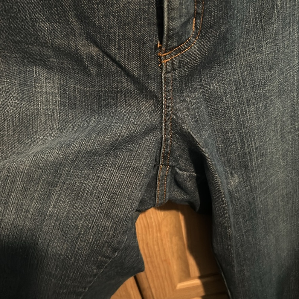 Capris - Picture 4 of 4